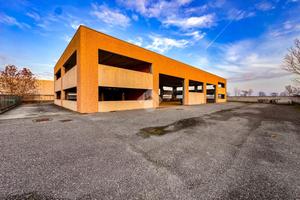 CAPANNONE A CAVENAGO D'ADDA