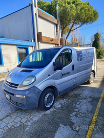 OPEL VIVARO 1.9 DTI 3 posti