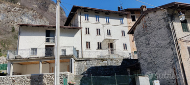 Casa indipendente a Pedescala