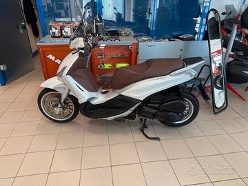 Piaggio Beverly 300 i.e.