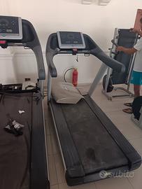 macchinari palestra 