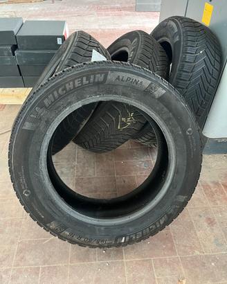 Gomme  Michelin alpine 6 195/60 R 16 89h invernali