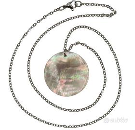 Collana in acciaio inox e pendente in madreperla