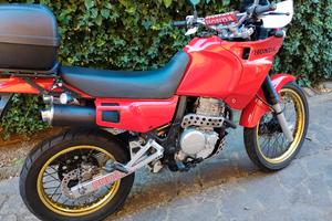 Honda dominator nx 