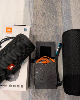 JBL flip 4