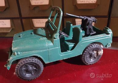 N.2 Jeep Willy mb 1041 militare + Altri modellini