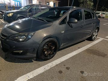 Opel Astra j 1.7