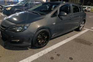 Opel Astra j 1.7