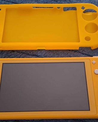 Nintendo Switch lite Gialla