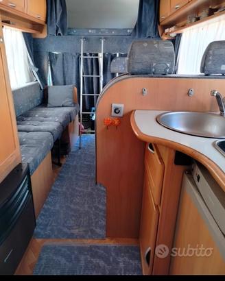  Camper mansardato 