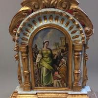 Antico dipinto su tavola con cornice a edicola