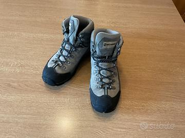 Scarponi della SCARPA