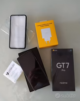 Realme GT7 Pro 12/512 GB + caricabetteria 120W 550
