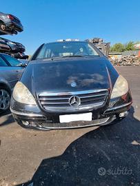 Ricambi Mercedes-Benz w169 2010 2.0 diesel 640941
