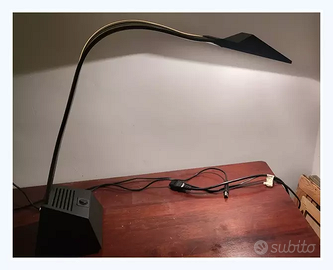 lampada modernariato Stillnovo modello Nastro