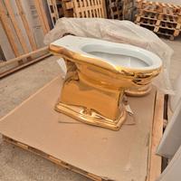 Sanitari da bagno oro