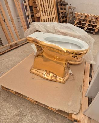 Sanitari da bagno oro