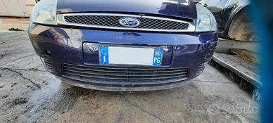 FORD FIESTA 2002 - PARAURTI ANTERIORE