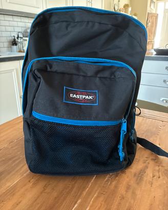 Zaino Eastpak Pinnacle nero e blu – 38L