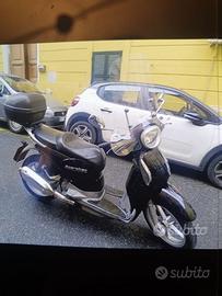 Aprilia Scarabeo 200 - 2012