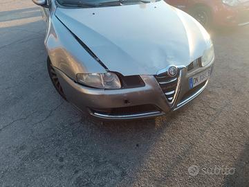 Alfa Romeo GT 1.9jtdm