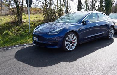 Tesla Model 3 Perfomance