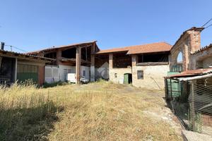 CASA INDIPENDENTE A SEZZADIO