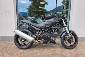 Ducati Monster 695