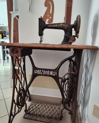 macchina da cucire vintage SINGER