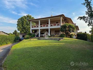 VILLA SINGOLA A MANERBIO
