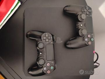 PS4 slim 