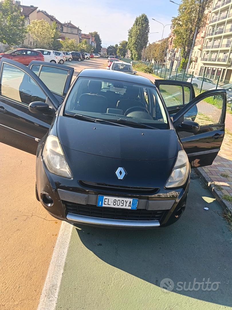 Renault Clio 2012 photo 2