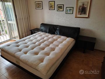 CAMERA DA LETTO SEMINUOVA