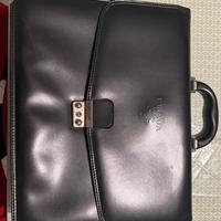 Valigia documenti prada