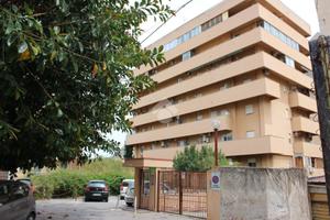 2 LOCALI A PALERMO