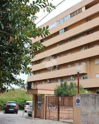 2 LOCALI A PALERMO