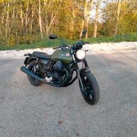 Moto Guzzi V7 III