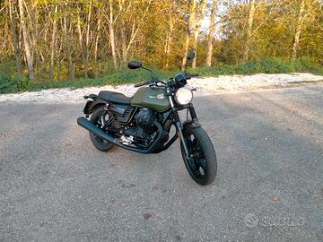 Moto Guzzi V7 III