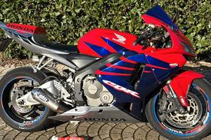 Cbr 600 rr fianchetto laterale
