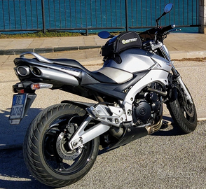 Suzuki GSR 600