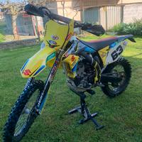 Suzuki rmz 250 TARGATO