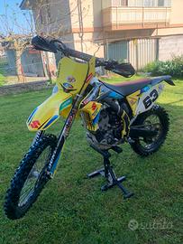 Suzuki rmz 250 TARGATO