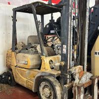 Cat muletto carrello elevatore