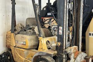 Cat muletto carrello elevatore