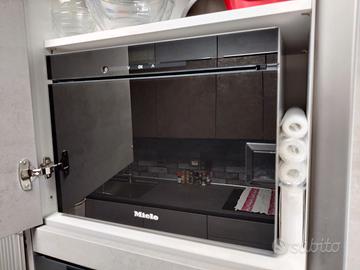 Forno a vapore Miele DG6001 GourmetStar