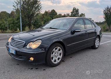 Mercedes C220 CDI - 150cv - Automatica