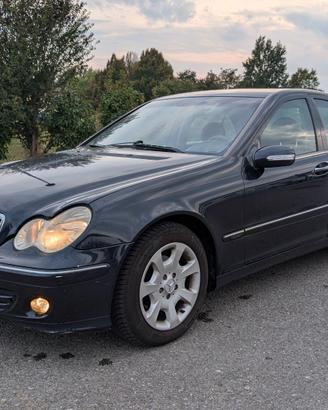 Mercedes C220 CDI - 150cv - Automatica