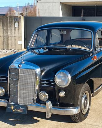 Mercedes 190 PONTON