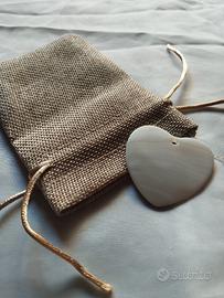 ciondolo a forma di cuore in  madreperla 