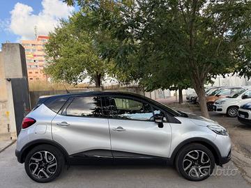 Renault Captur KM. 68.000!! dCi 8V 90 CV NEOPATENT